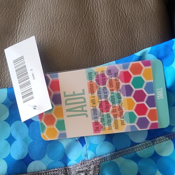 NWT LuLaRoe Jade Small Crop Pants - Picture 2 of 4